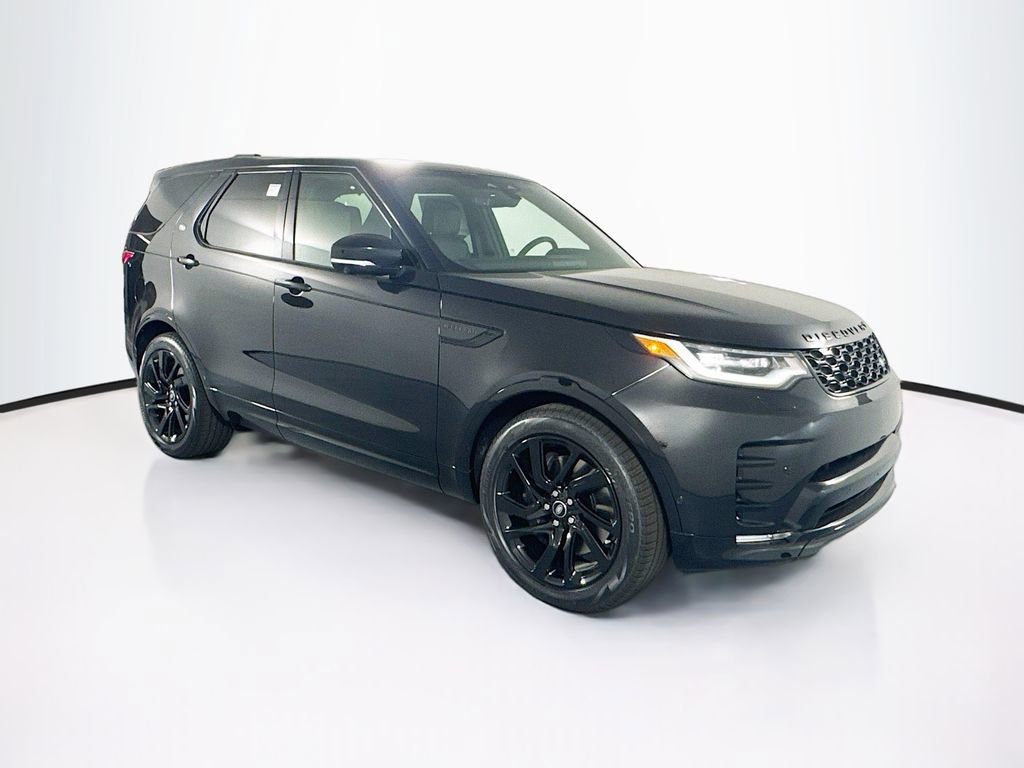 New 2025 Land Rover Discovery Dynamic SE image 3