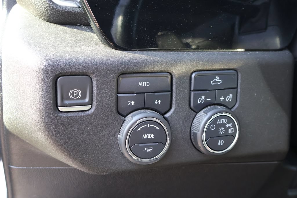 Used 2023 Chevrolet Silverado 1500 RST w/ Protection Package AWD/4WD image 17