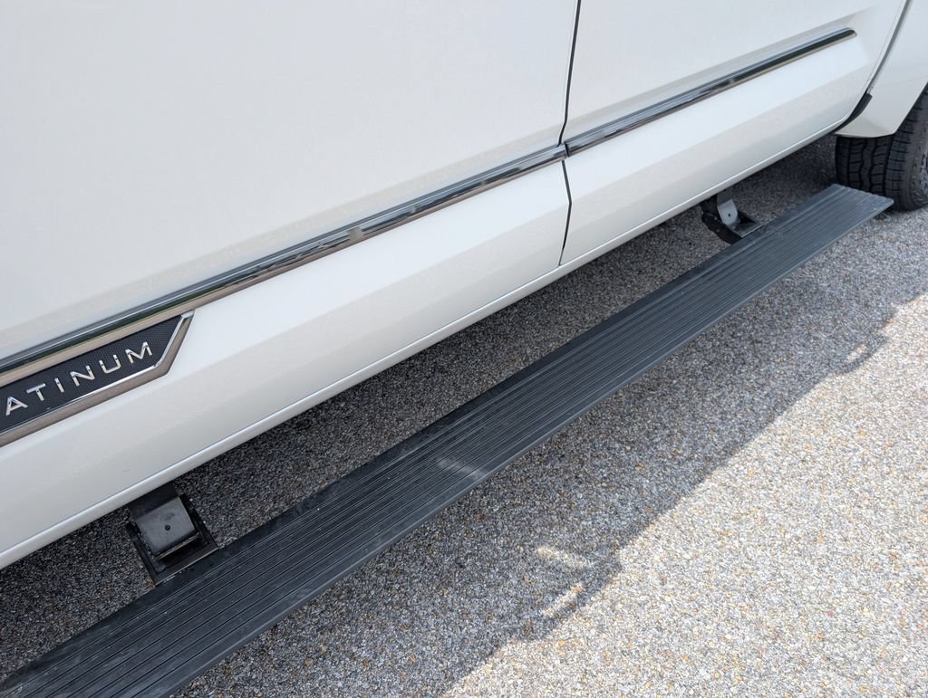 Used 2025 Toyota Tundra Platinum AWD/4WD image 10