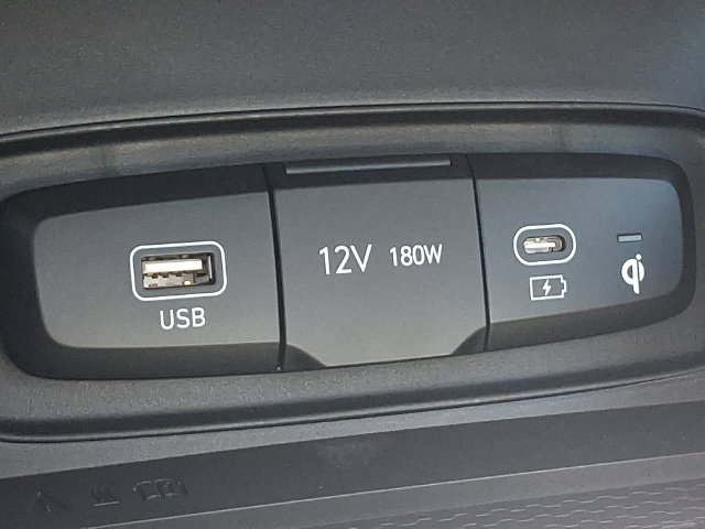 New 2026 Hyundai Venue SEL FWD image 23