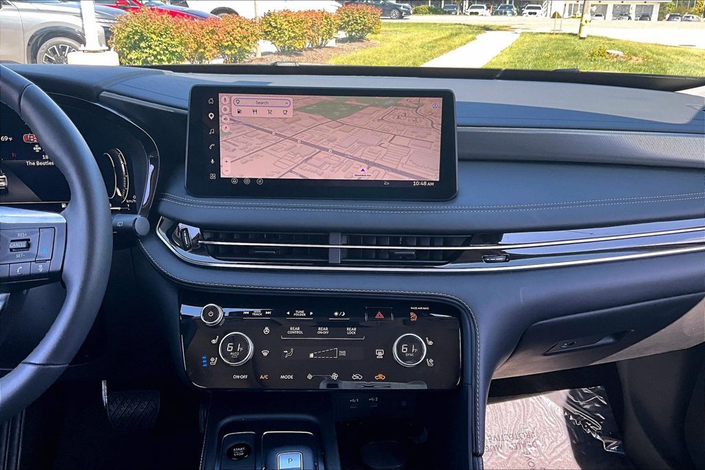 Certified 2027 INFINITI QX60 Luxe w/ Cargo Package AWD/4WD image 19