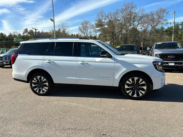 Used 2025 Ford Expedition Platinum w/ Driver's Package AWD/4WD image 2