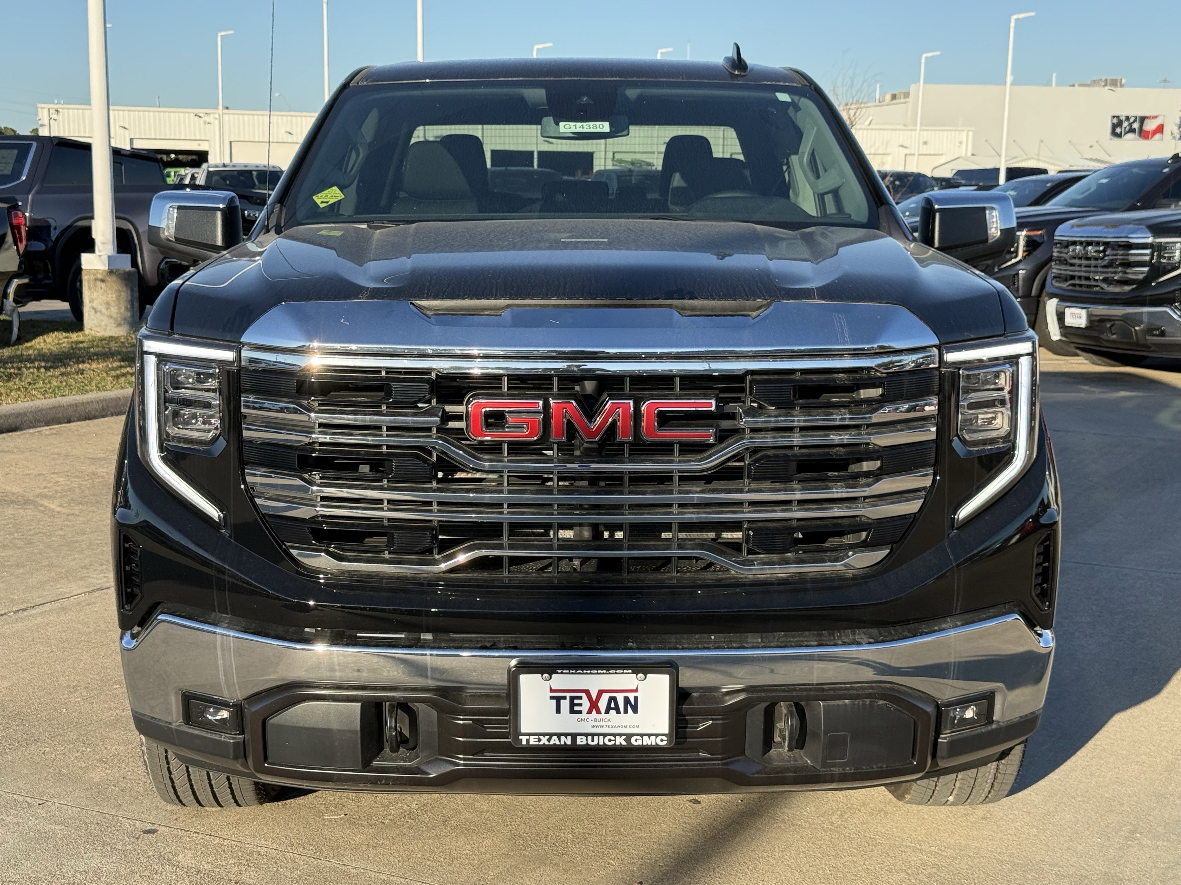 New 2026 GMC Sierra 1500 SLT image 7
