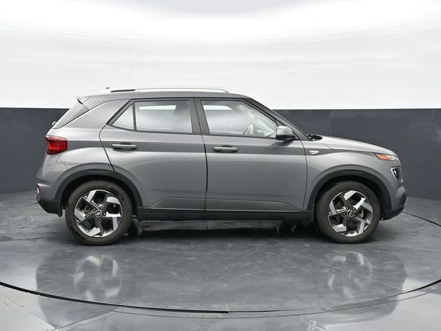Used 2020 Hyundai Venue SEL w/ Convenience + Premium Package FWD image 8