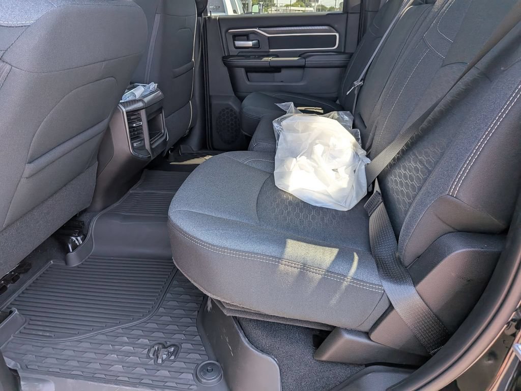 New 2026 RAM 2500 Big Horn AWD/4WD image 24