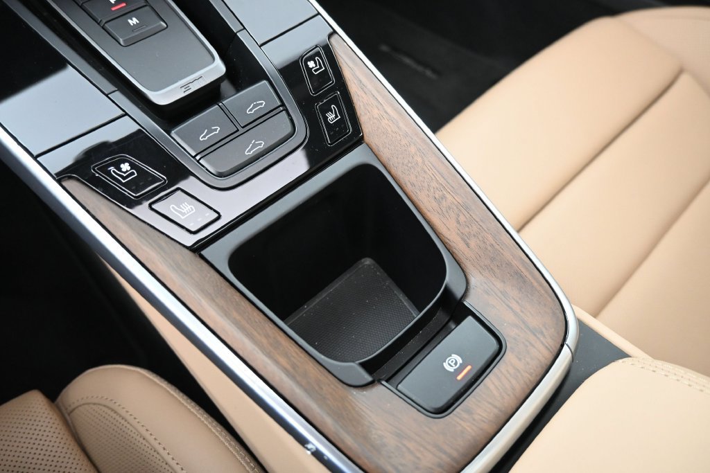 Certified 2024 Porsche 911 Carrera 4S AWD/4WD image 12