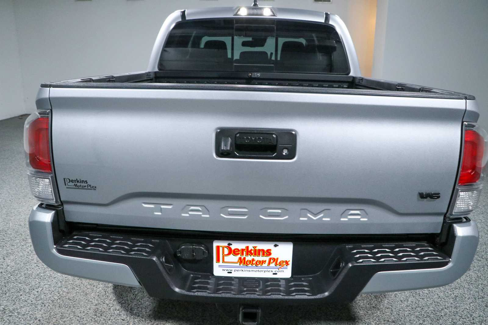 Used 2023 Toyota Tacoma TRD Sport AWD/4WD image 8
