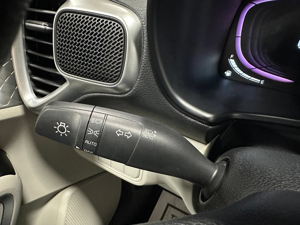 Used 2023 Kia Soul LX w/ LX Technology Package FWD image 21
