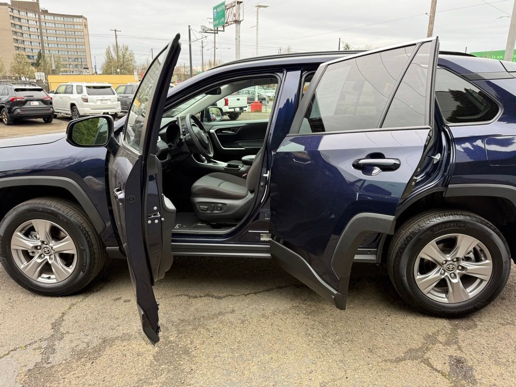 Certified 2025 Toyota RAV4 XLE image 17