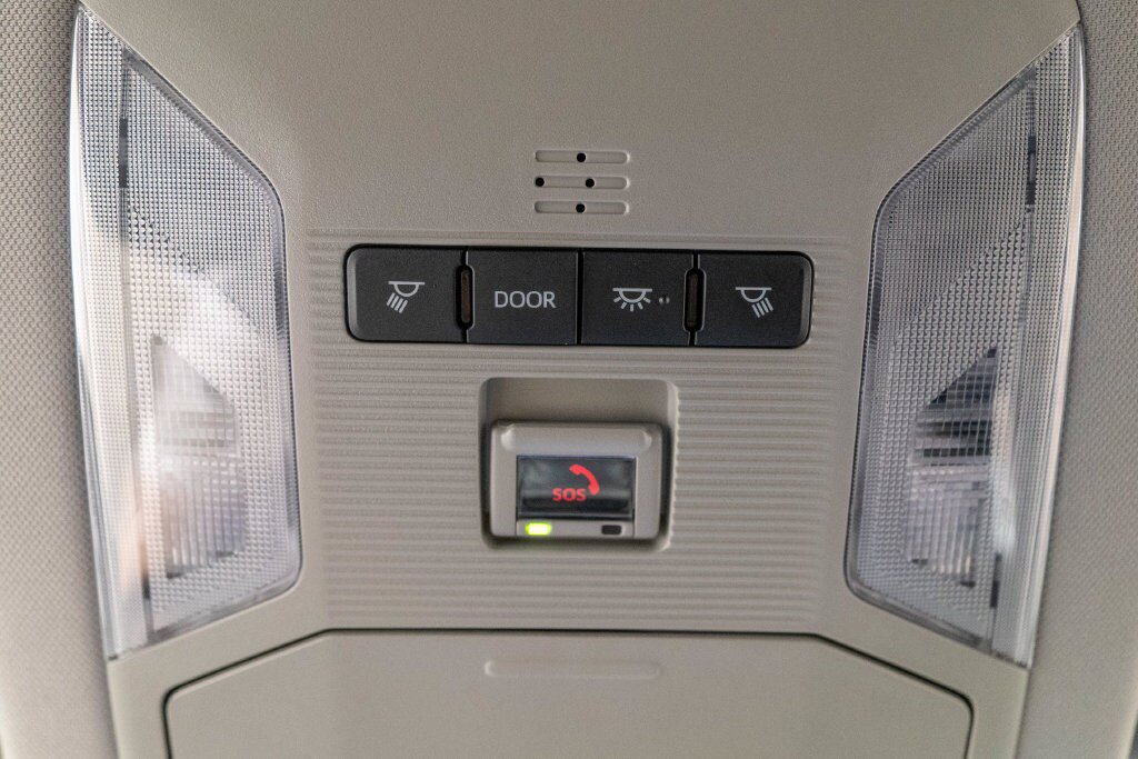 Used 2025 Toyota RAV4 LE AWD/4WD image 26