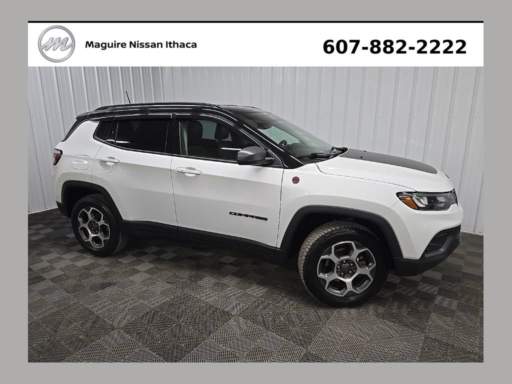 Used 2022 Jeep Compass Trailhawk w/ Trailhawk Convenience Group AWD/4WD image 1