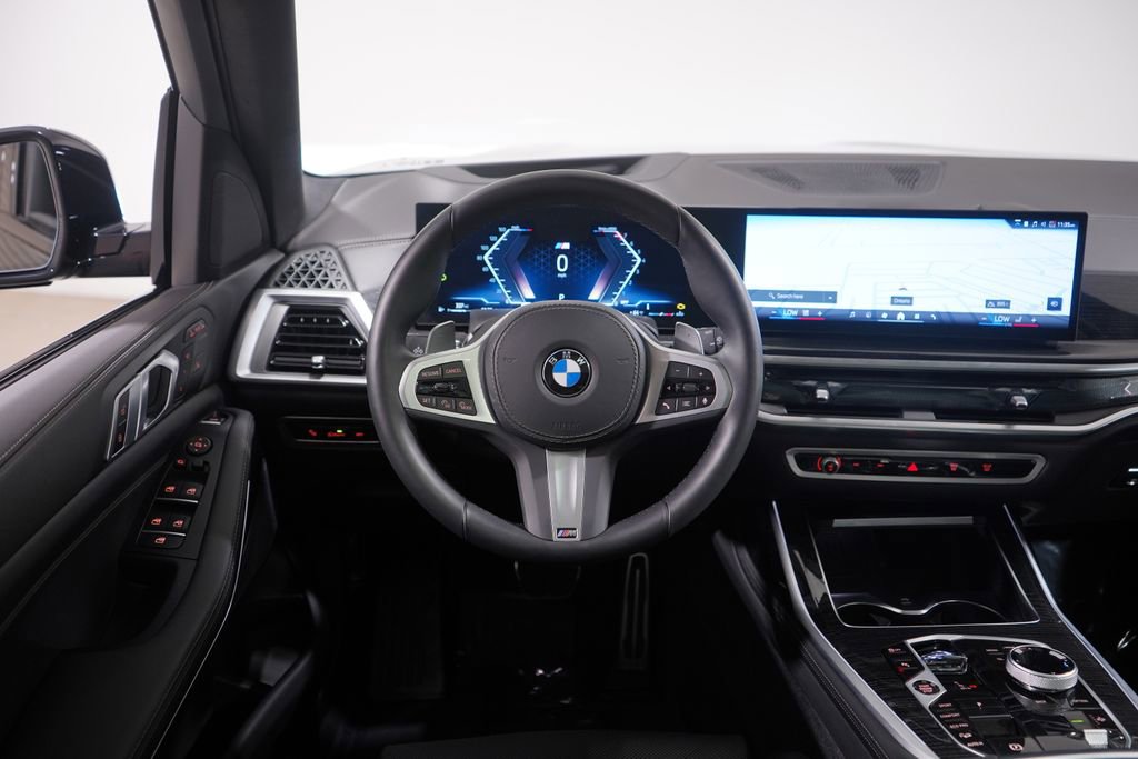 Used 2026 BMW X7 xDrive40i w/ M Sport Package AWD/4WD image 12