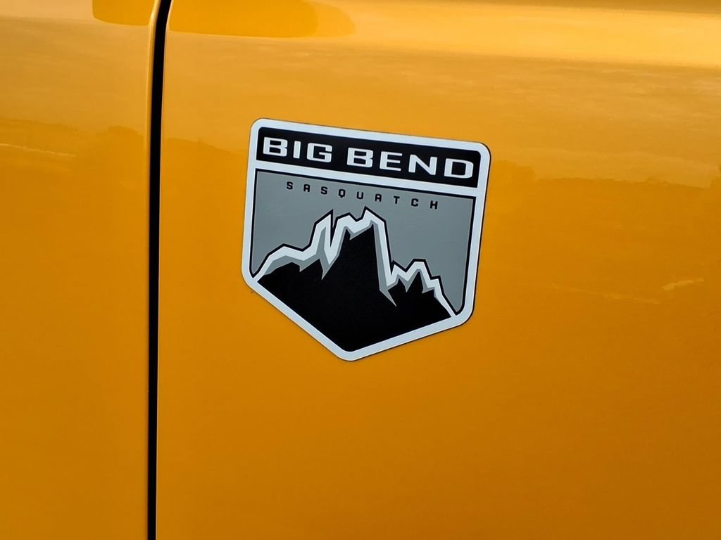 Used 2022 Ford Bronco Big Bend w/ Sasquatch Package AWD/4WD image 6