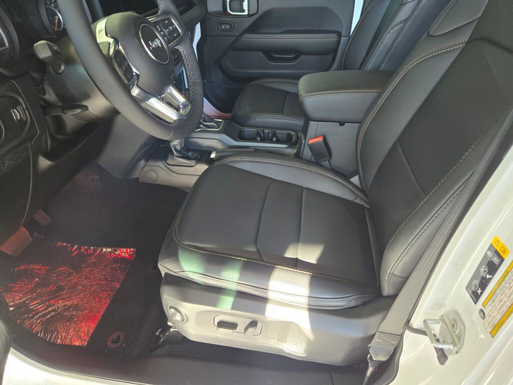 New 2026 Jeep Wrangler Sahara w/ Safety Group image 24