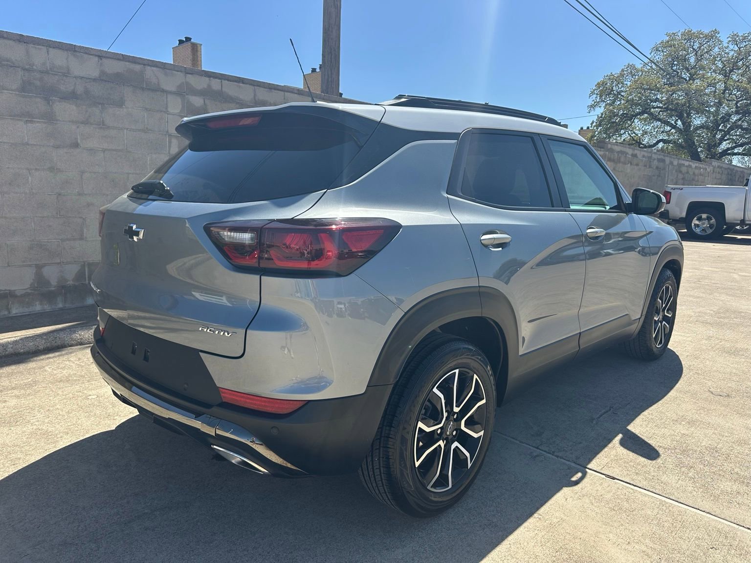 Used 2025 Chevrolet TrailBlazer ACTIV w/ Convenience Package image 5