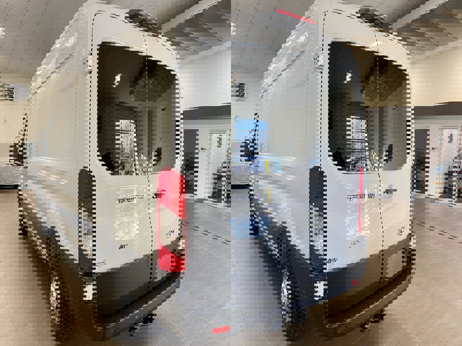 New 2026 Ford Transit 250 148 Medium Roof Extended AWD w/ Exterior Upgrade Package image 5