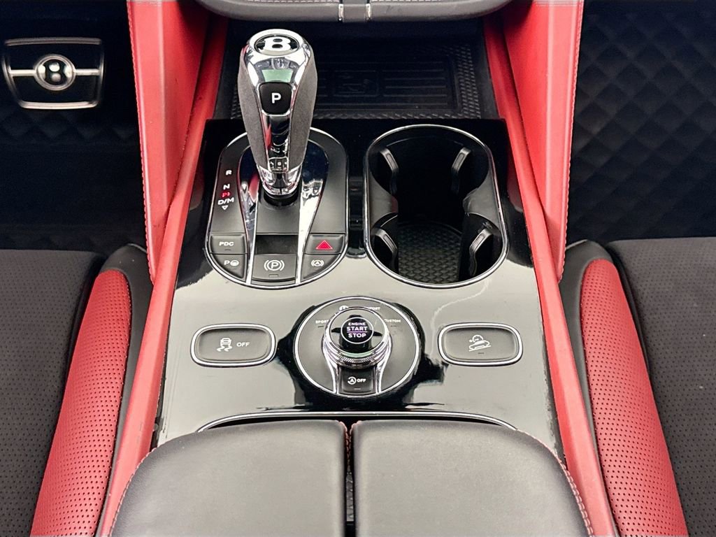 Used 2022 Bentley Bentayga AWD/4WD image 12
