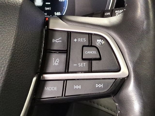 Used 2023 Toyota Highlander Platinum image 21