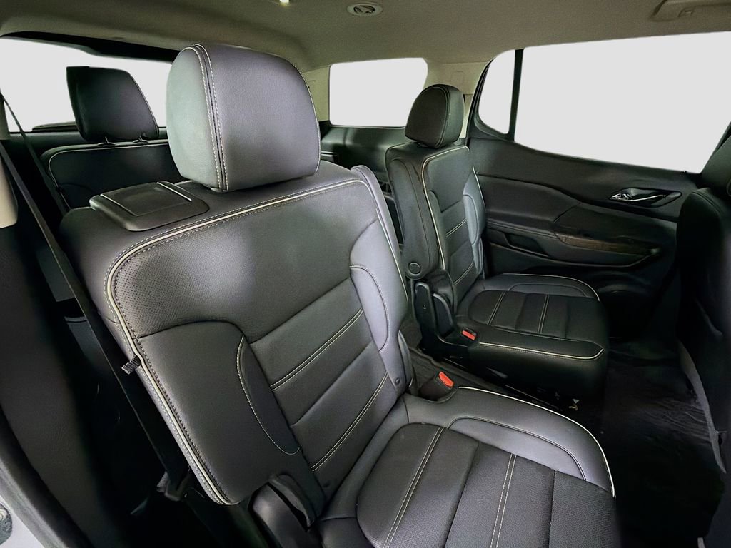 Used 2022 GMC Acadia Denali w/ Denali Technology Package image 31