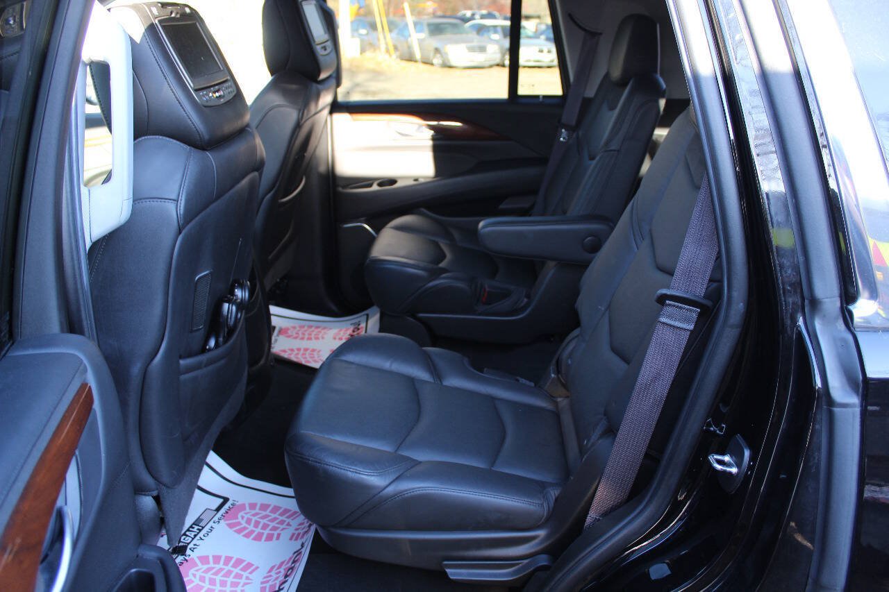 Used 2017 Cadillac Escalade Luxury AWD/4WD image 20