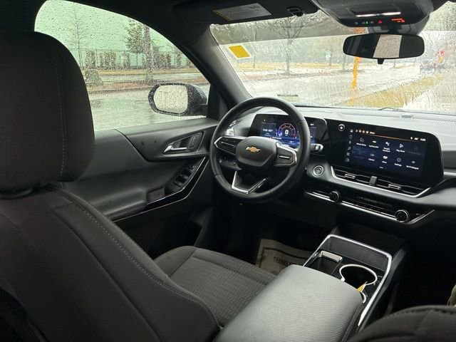 Used 2025 Chevrolet Equinox LT image 24
