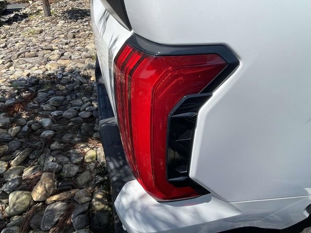 Used 2026 Toyota Tundra SR5 w/ SR5 Premium Package AWD/4WD image 13