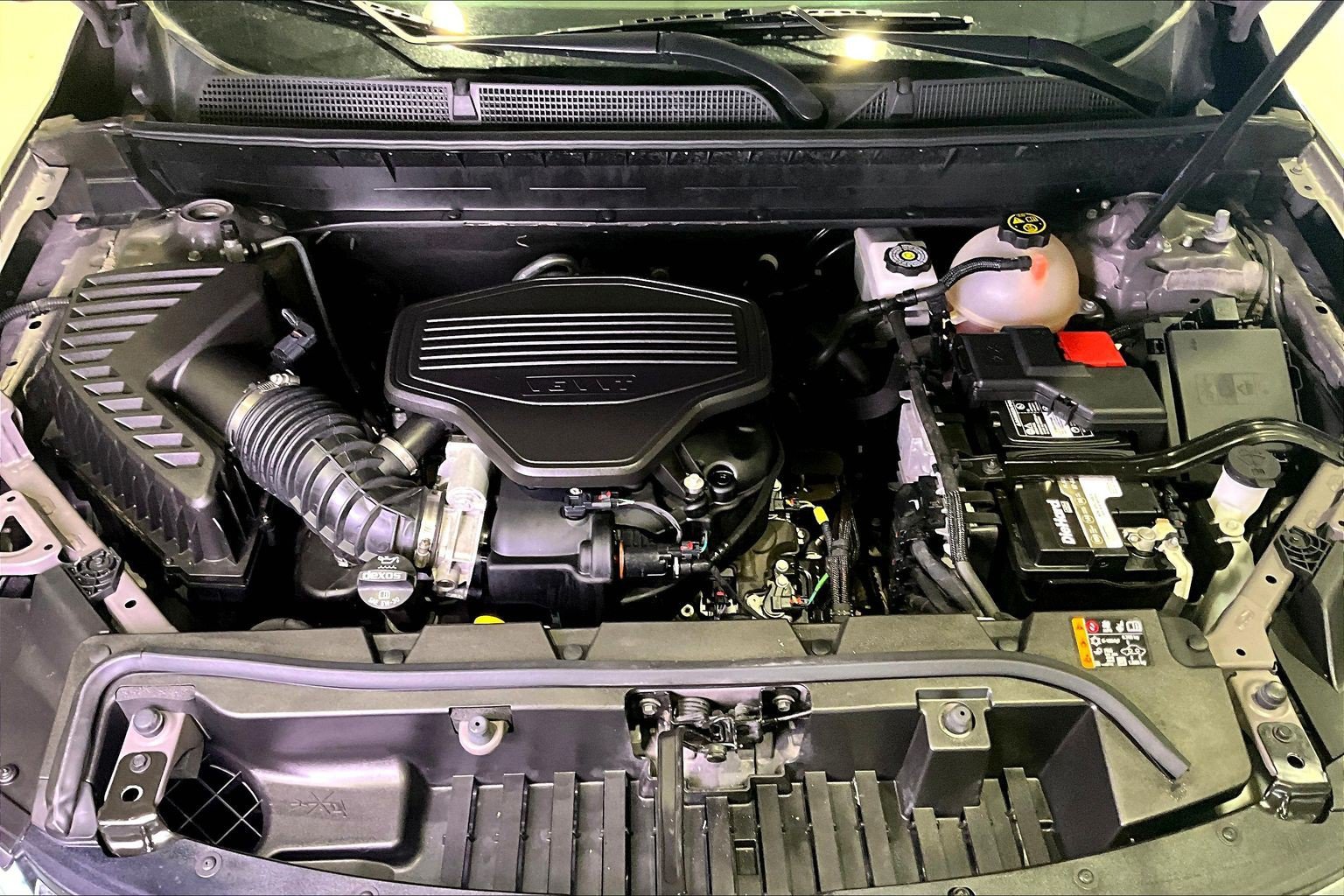 Used 2020 GMC Acadia SLE AWD/4WD image 31