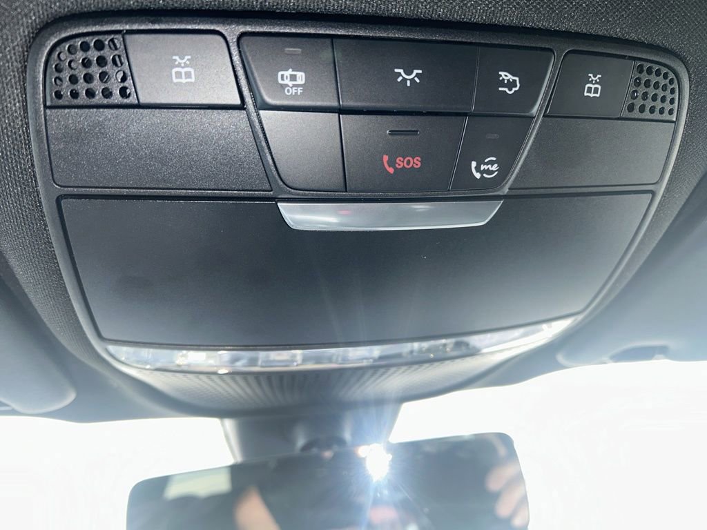 Used 2021 Mercedes-Benz GLC 300 image 17