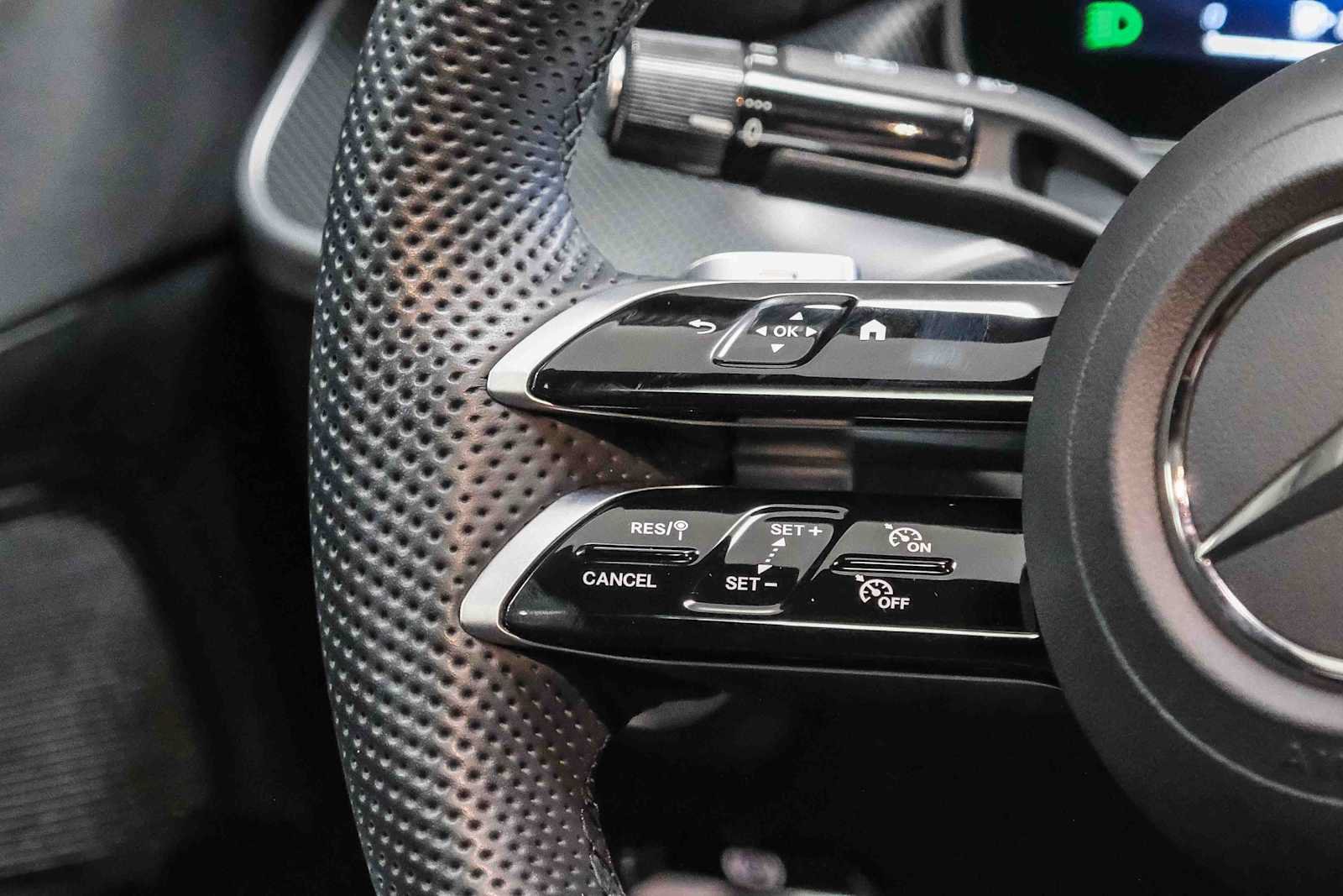 Certified 2023 Mercedes-Benz C 300 Sedan image 21