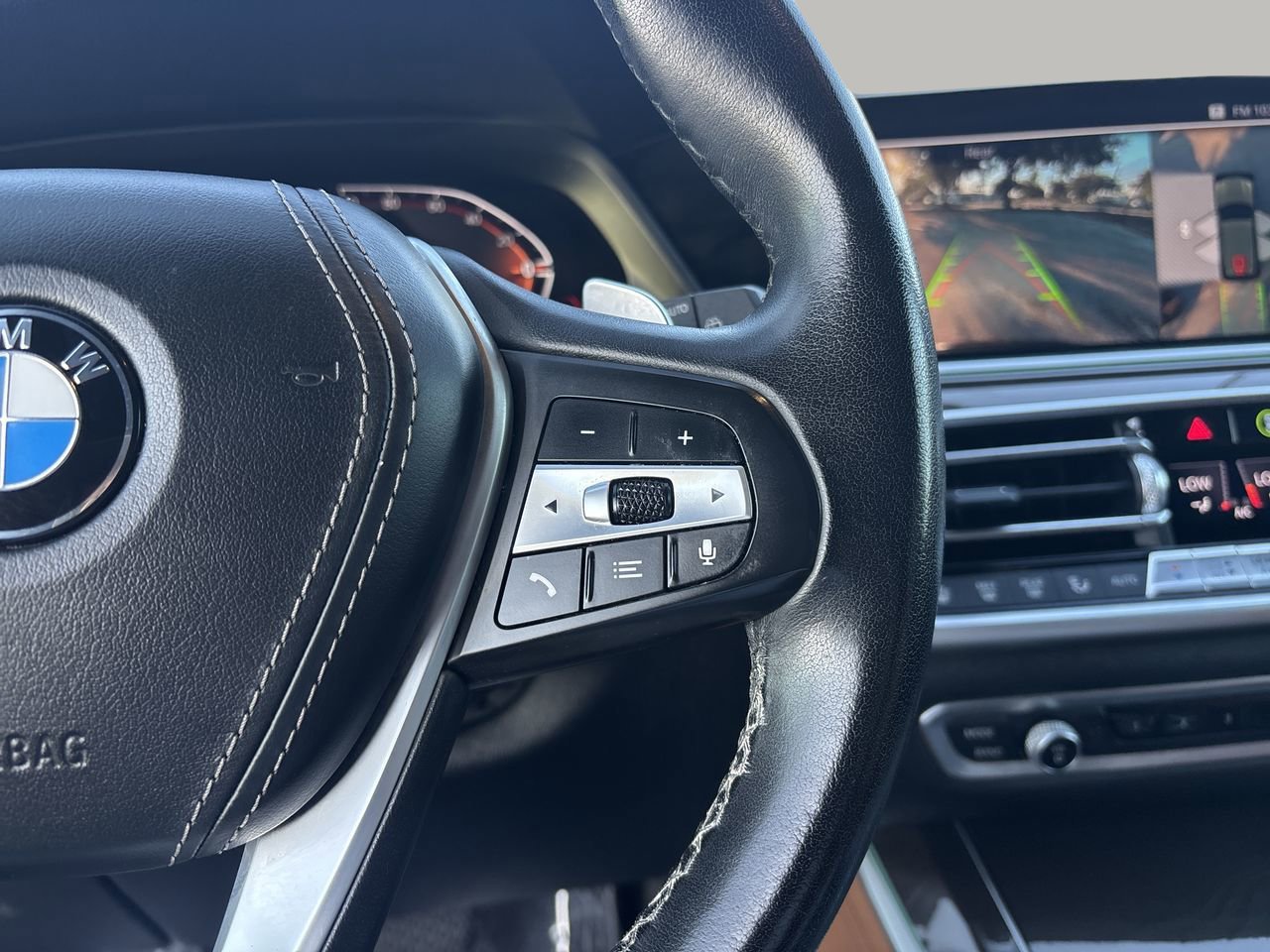 Used 2022 BMW X5 xDrive40i w/ Executive Package image 23