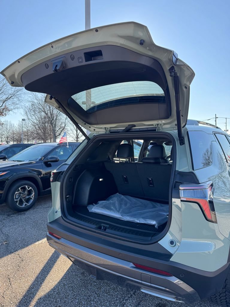 New 2026 Chevrolet Equinox ACTIV w/ Convenience Package III image 30