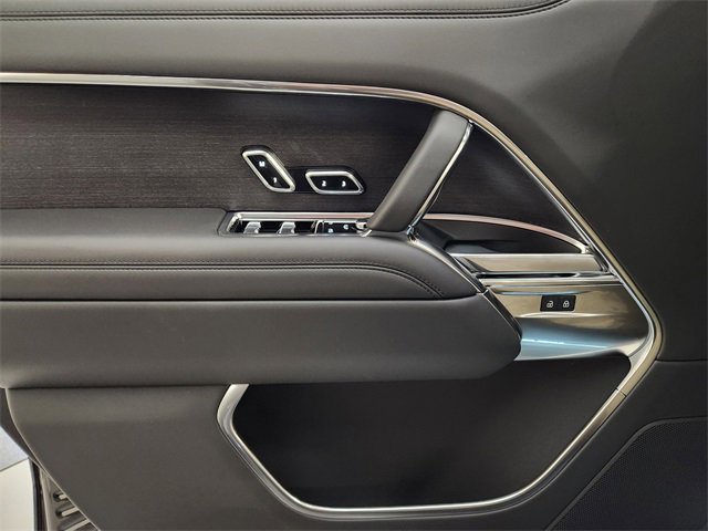 New 2026 Land Rover Range Rover SE image 22