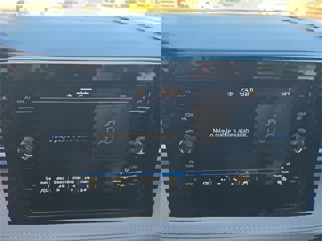 New 2025 Volkswagen Taos SE image 14