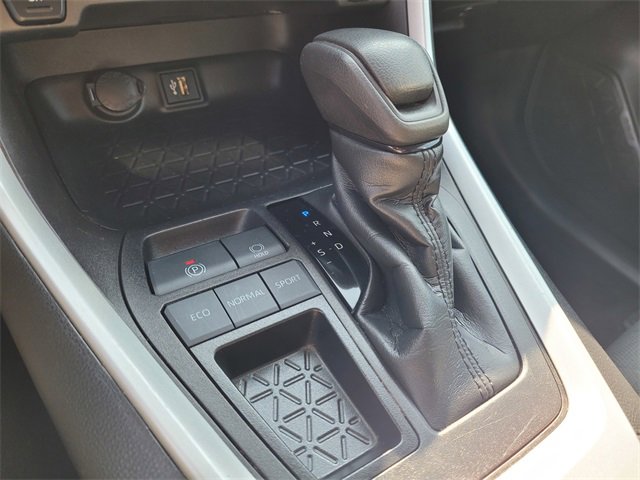 Used 2023 Toyota RAV4 XLE image 22