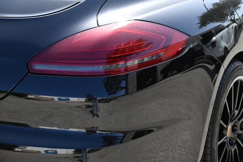 Used 2015 Porsche Panamera GTS AWD/4WD image 11