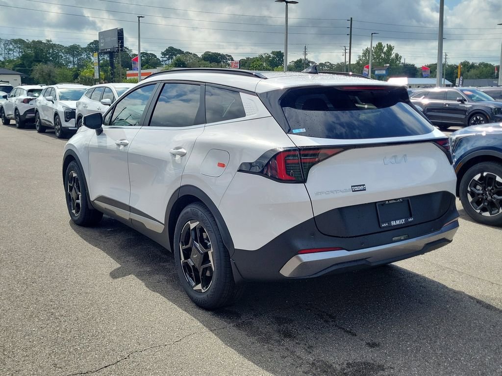 New 2026 Kia Sportage EX w/ EX Panorama Roof Package FWD image 4