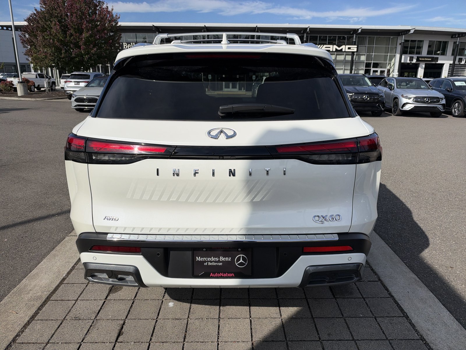 Used 2023 INFINITI QX60 Sensory w/ Vision Package AWD/4WD image 6