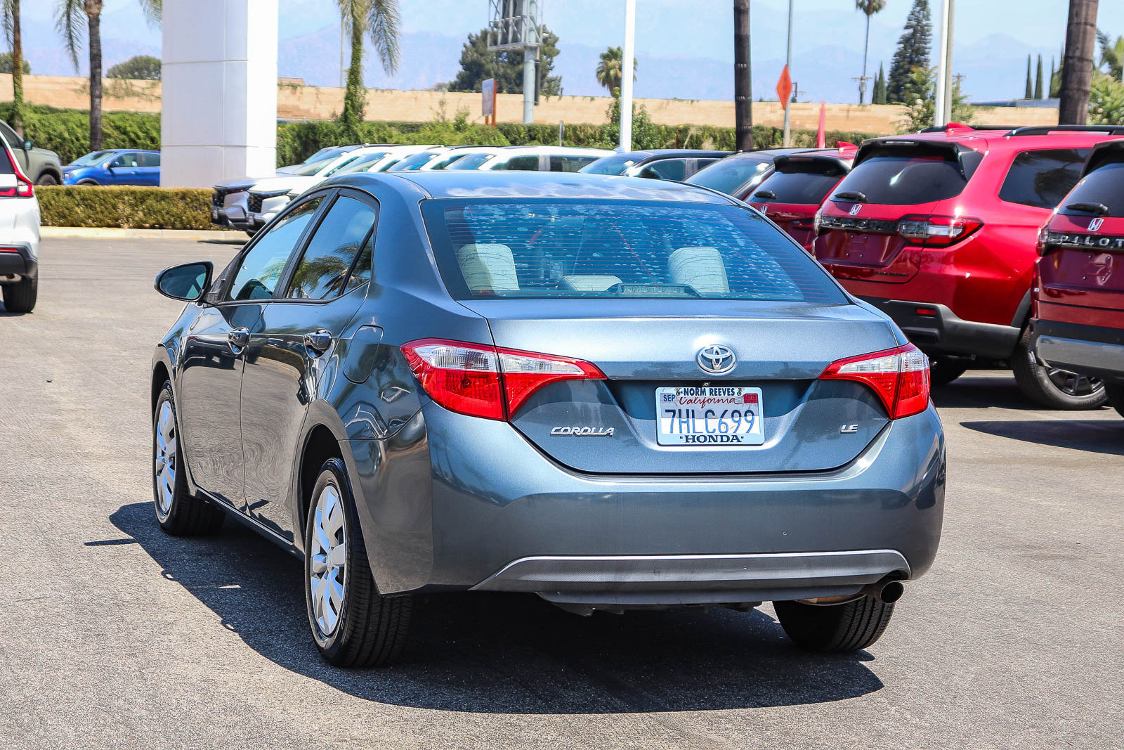 Used 2015 Toyota Corolla LE FWD image 13