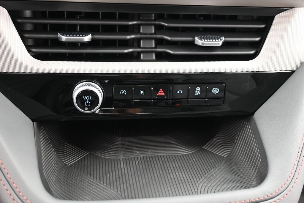 New 2026 Ford Explorer Active w/ Active Comfort Package AWD/4WD image 13