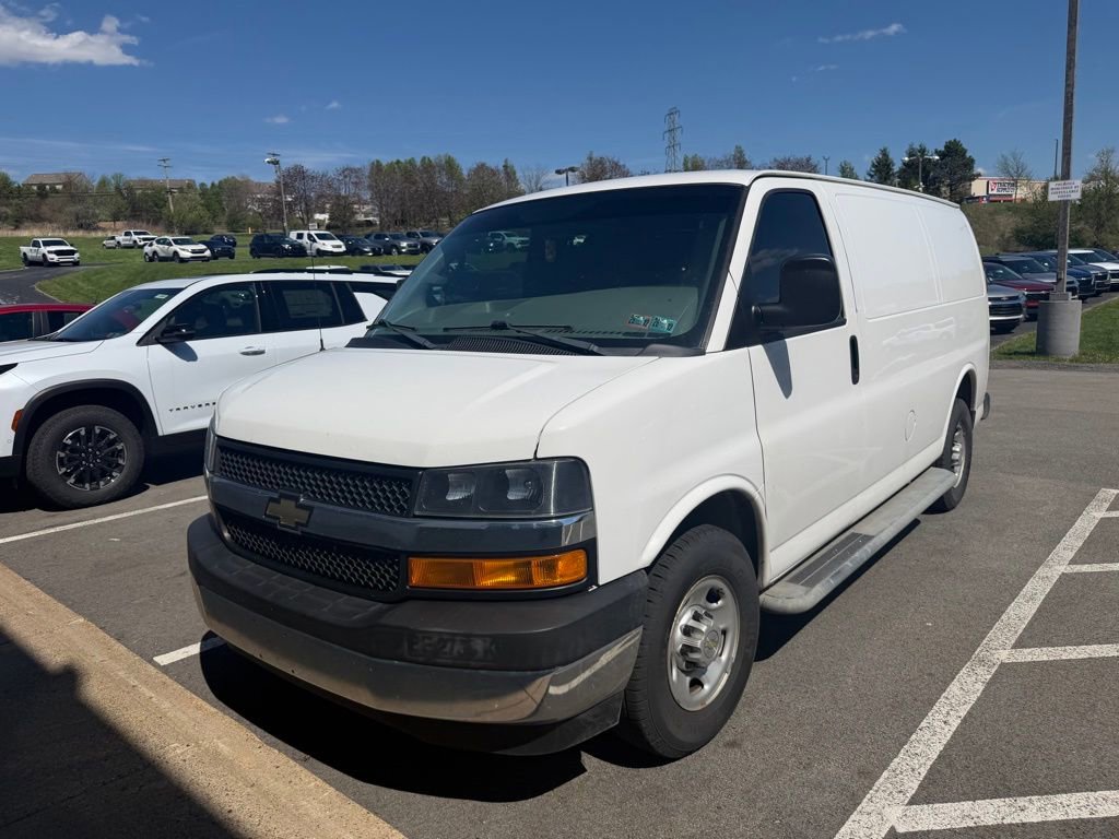 Used 2018 Chevrolet Express 2500 w/ Driver Convenience Package image 8