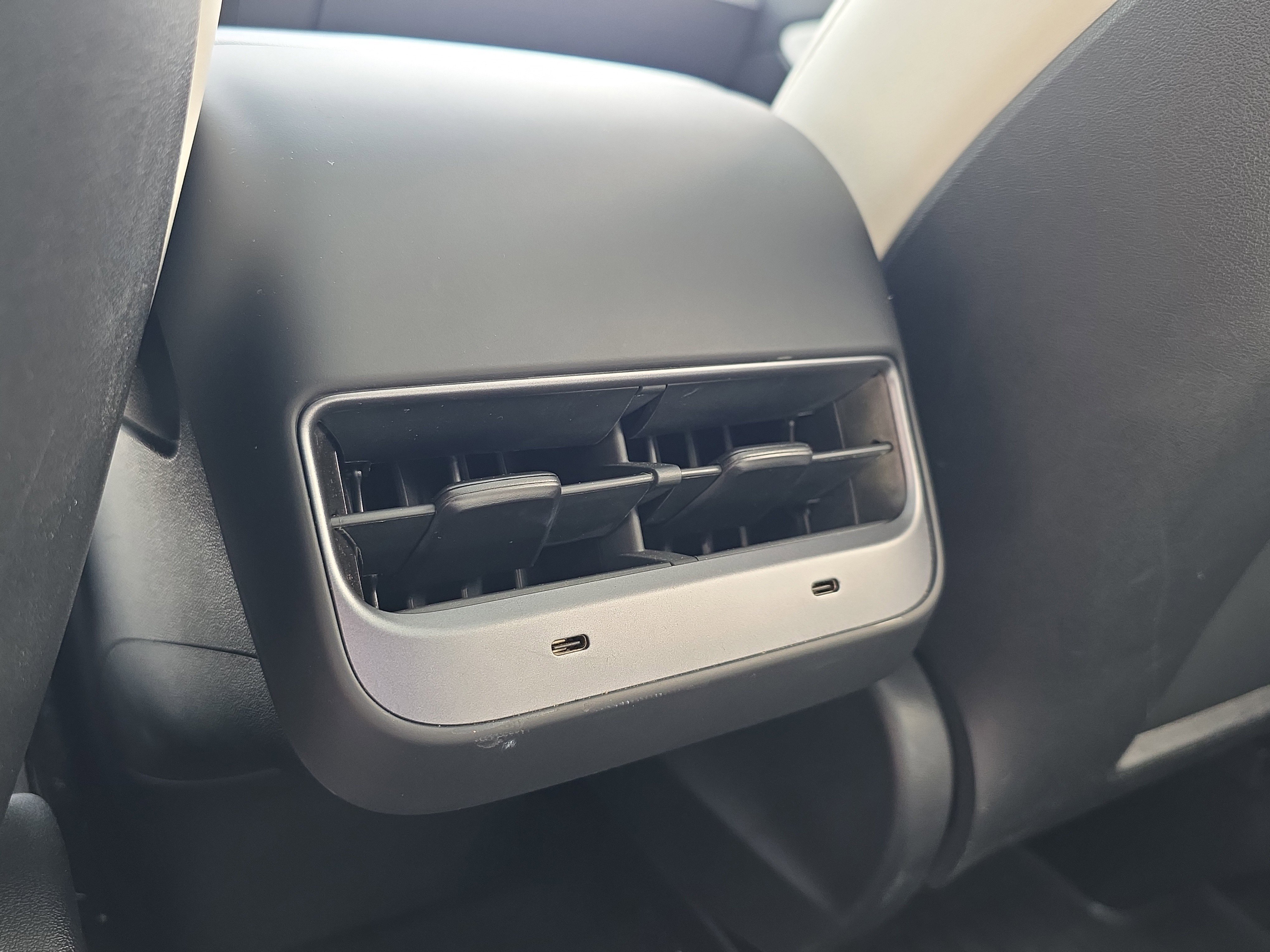 Used 2021 Tesla Model Y Long Range image 17
