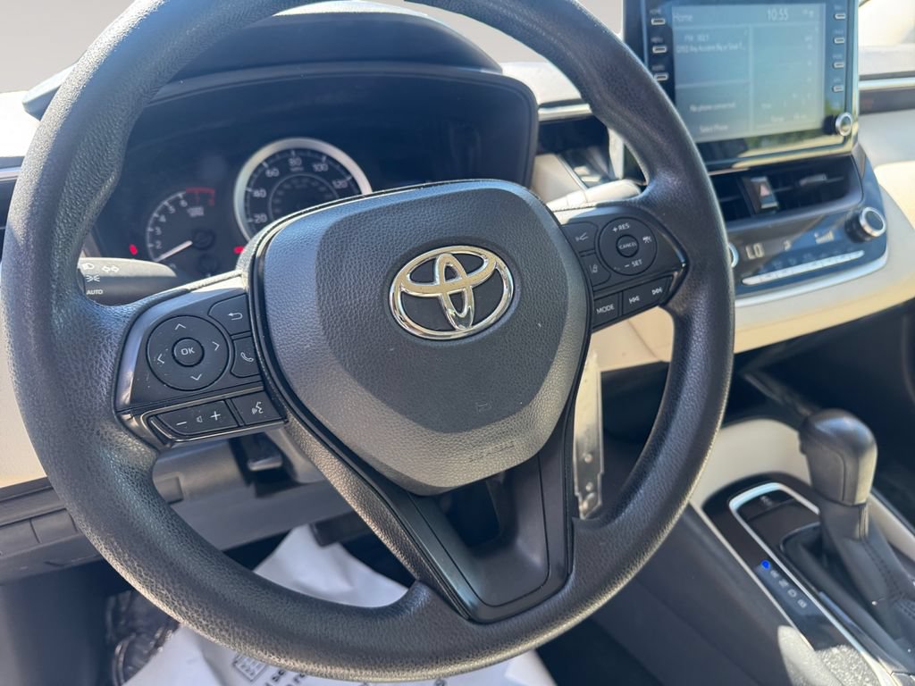 Used 2021 Toyota Corolla LE w/ Carpet Mat Package (TMS) FWD image 12
