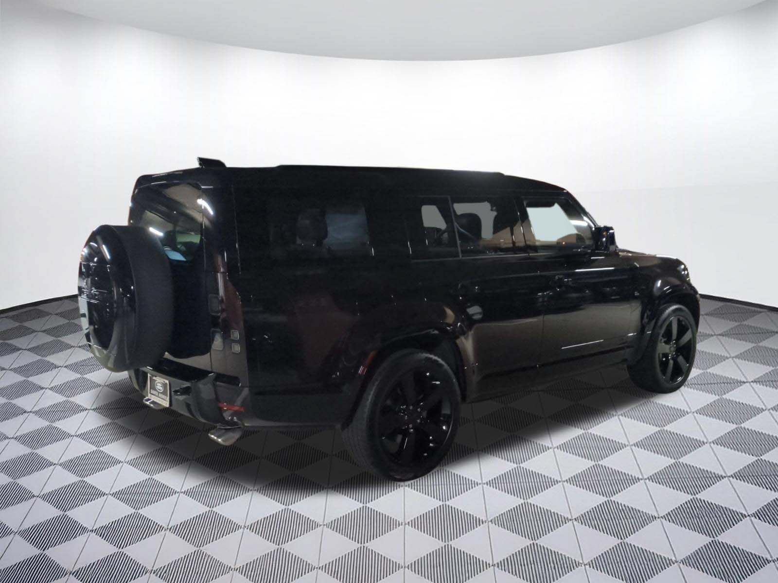 New 2026 Land Rover Defender 130 V8 AWD/4WD image 5