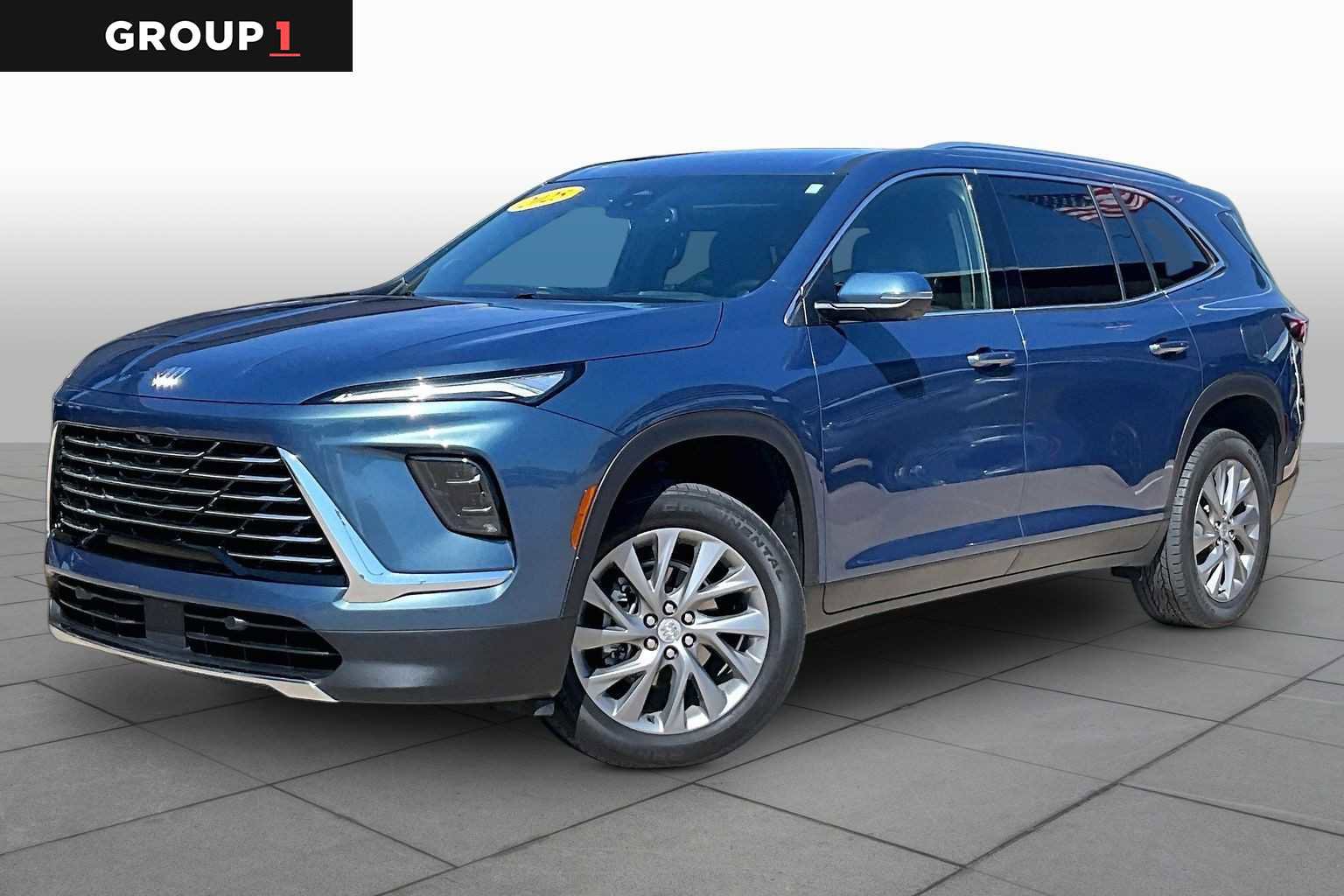 Used 2025 Buick Enclave Preferred w/ Power Package FWD image 1
