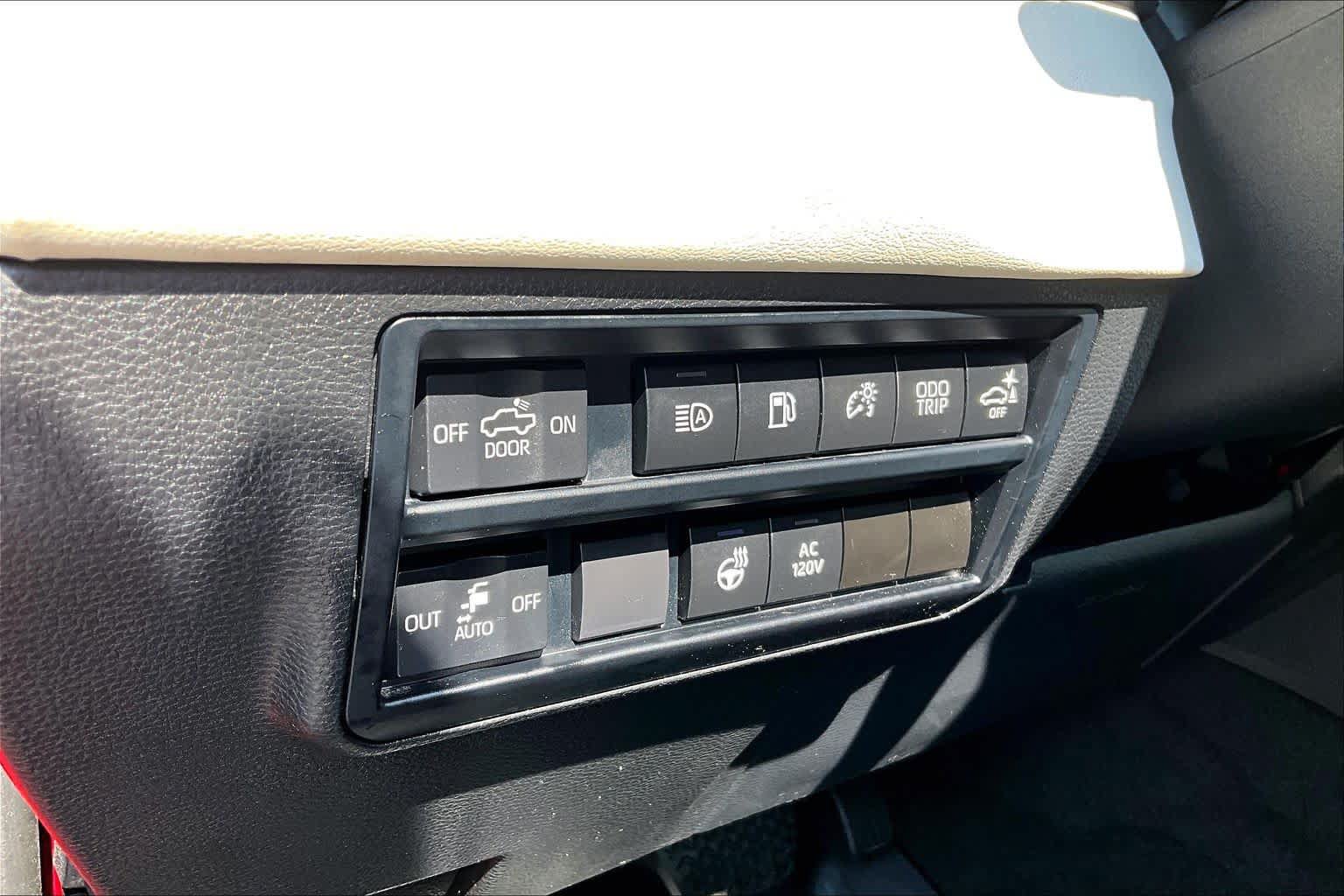 Certified 2023 Toyota Tundra Capstone AWD/4WD image 33
