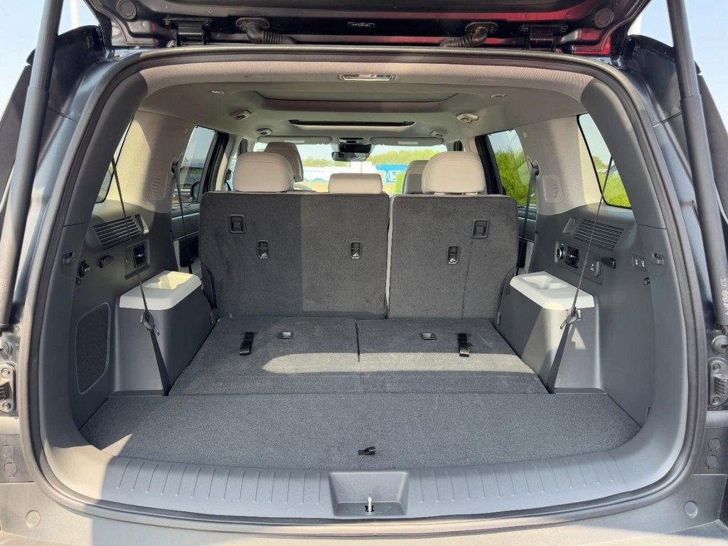 Used 2024 Hyundai Santa Fe Limited image 5