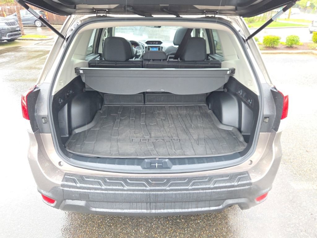 Used 2019 Subaru Forester Premium w/ All-Weather Package image 16