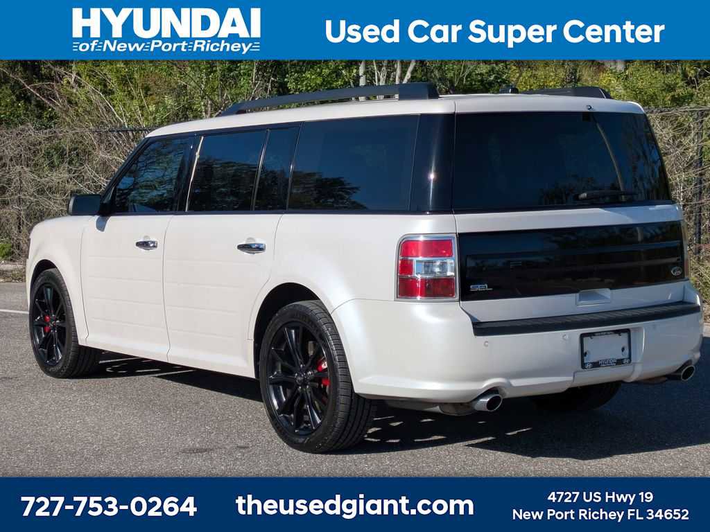 Used 2019 Ford Flex SEL w/ Equipment Group 202A image 3