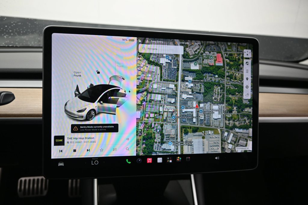 Used 2019 Tesla Model 3 Long Range AWD/4WD image 13