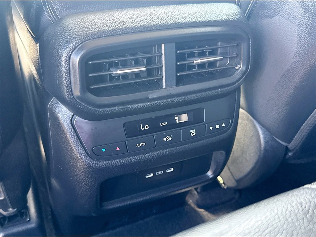Used 2025 Honda Pilot EX-L image 24